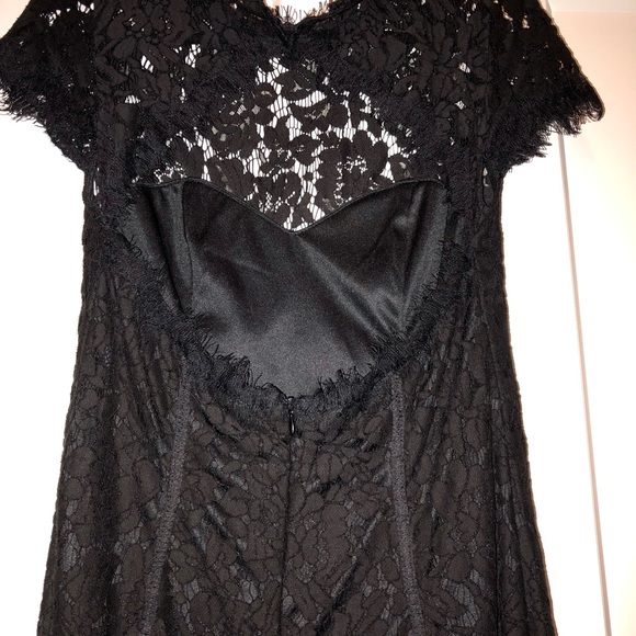 Cachet lace dress - Picture 3 of 4